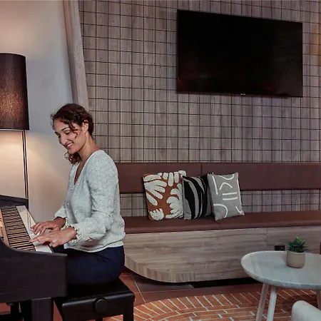 Adagio Centre La Grave ホテル