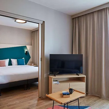 Adagio Centre La Grave ホテル