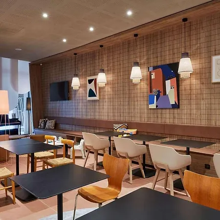 Adagio Centre La Grave ホテル